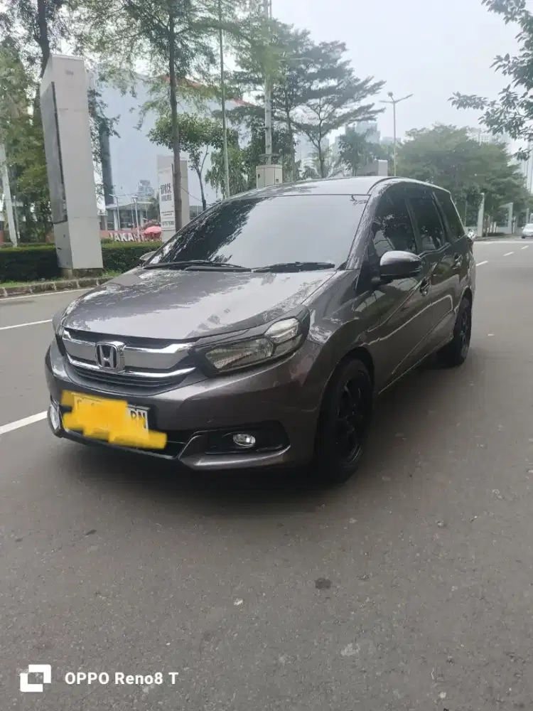 Honda Mobilio E Matic abu abu metalik 2018 nopol Genap
