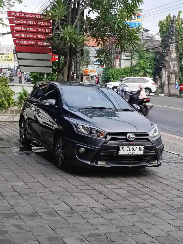 YARIS TRD S AUTOMATIC LOW KM 60 RB WARNA FAVORITE