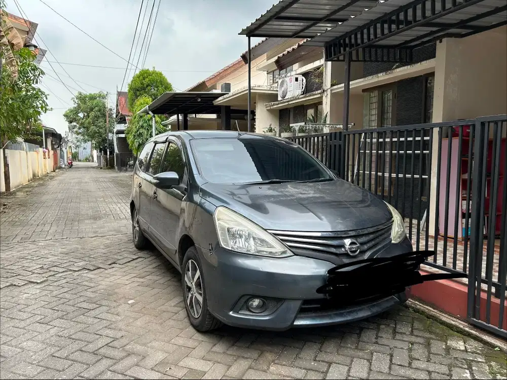 Nissan Grand Livina XV 2016