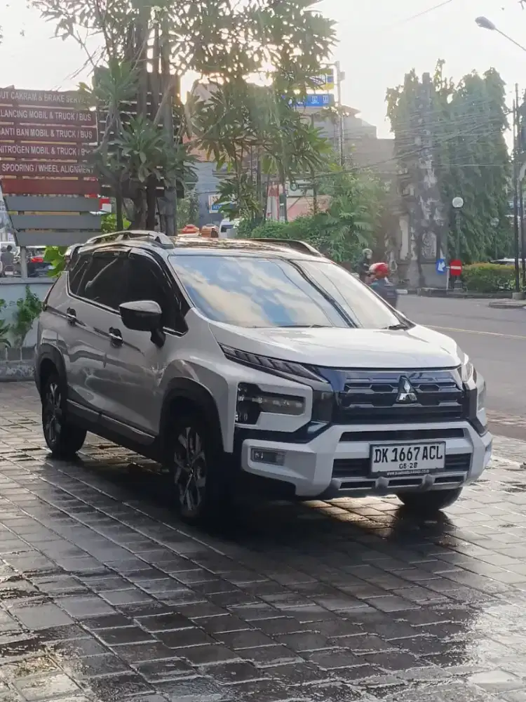 XPANDER CROSS PREMIUM PACKED 2023 KM 6 RB SEPERTI BARU