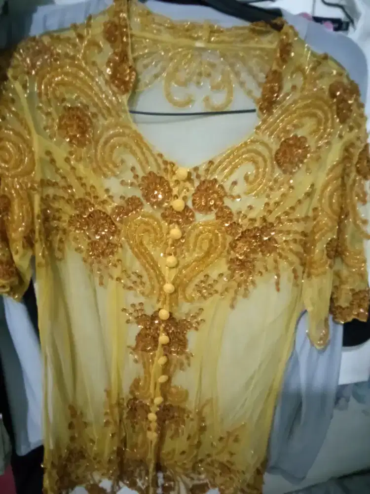 Di jual kebaya masih bagus