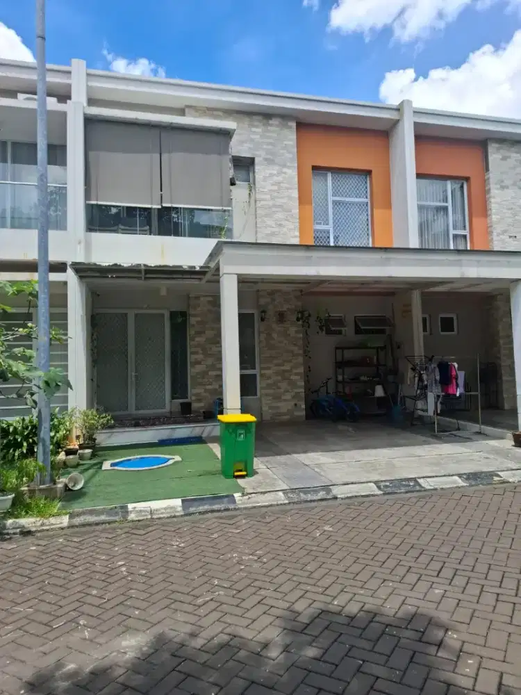 Dijual cepat rumah 2 lantai  cluster Eropa sedayu city kelapa gading