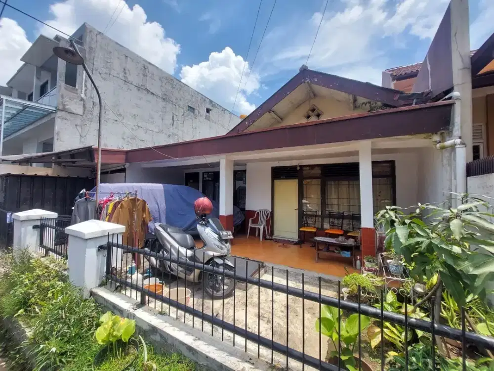 Rumah Hitung Tanah Area Premium Sayap Gatot Subroto Bandung