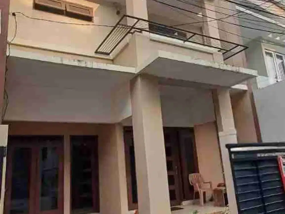 Rumah 3 Lantai di Gading Timur Kelapa Gading Jakarta Utara