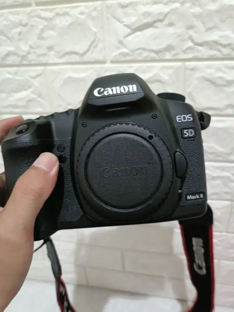 CANON 5D MARK II LIKENEW FULLFRAME BODY ONLY