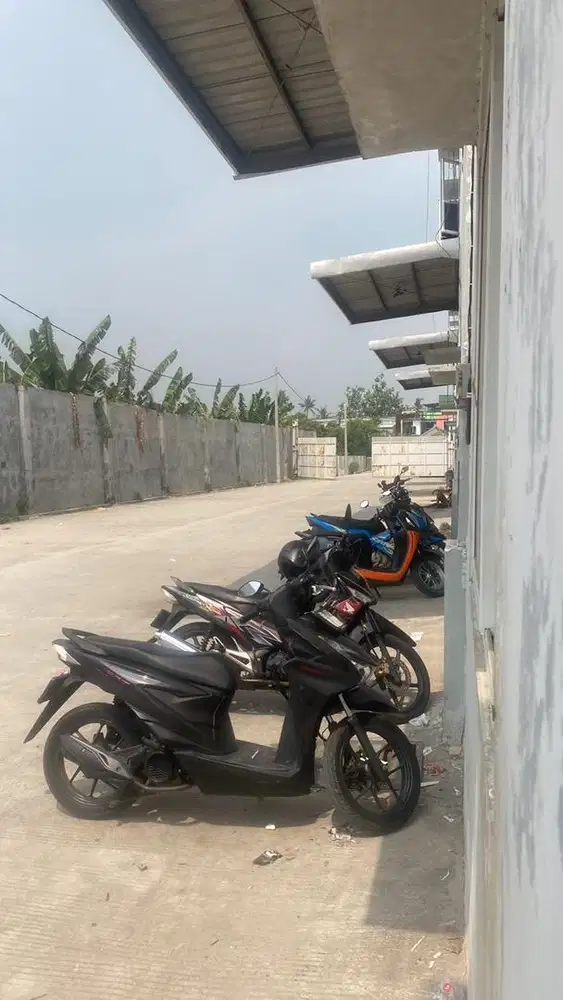 Karyawan gudang
