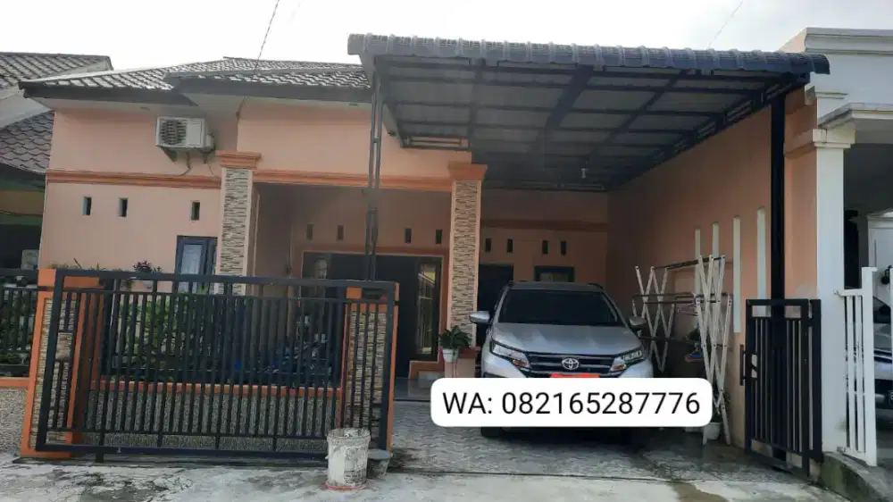 Disewakan rumah di lokasi strategis per tahun