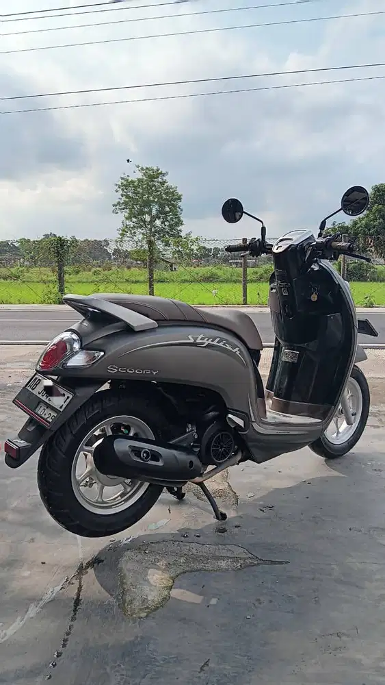 Scoopy  2019 Istimewa dan Terawat (Pemakai/Pribadi).