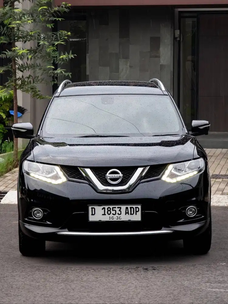 Nissan xtrail 2.0 matic 2015 hitam
