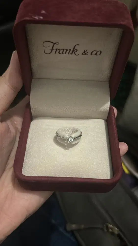 Cincin batu berlian Frank n Co
