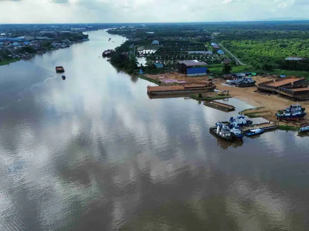 Tanah Jl.Desa kapur Ambangah Sampai Sungai Kapuas