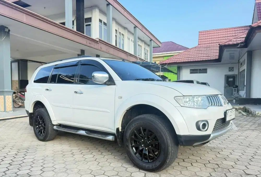 Pajero Exceed Matic 4x4