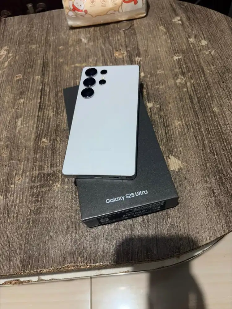 Samsung Galaxy S25 Ultra 12/512