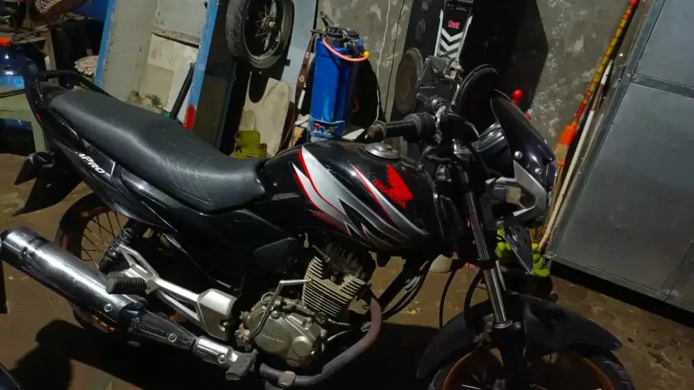 HONDA MEGAPRO 2007