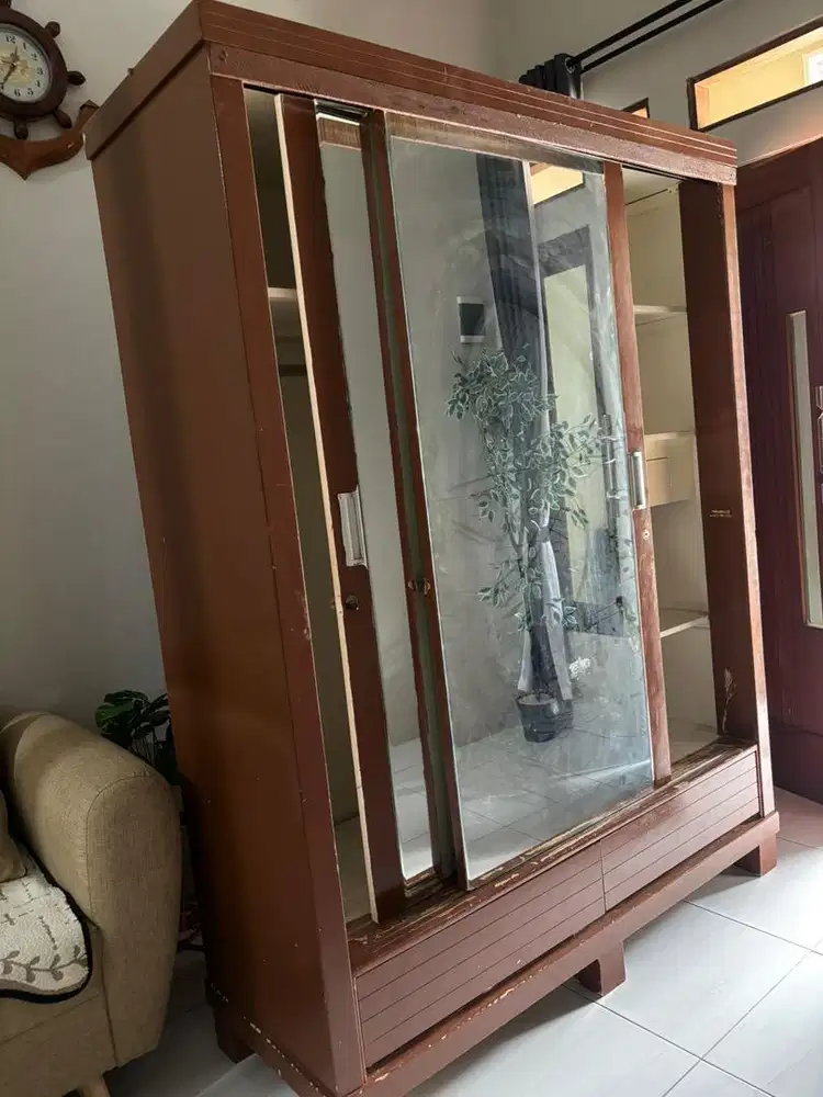jual lemari bekas pemakaian
