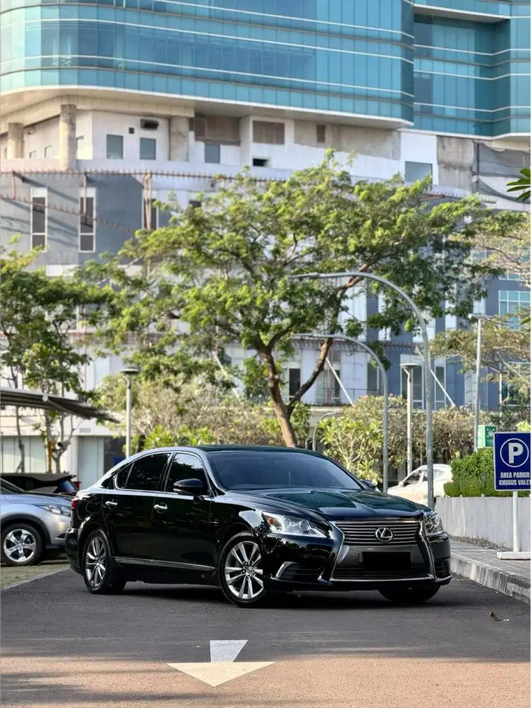 CASH Lexus Ls460 L 2014 FULL OPTION Like New