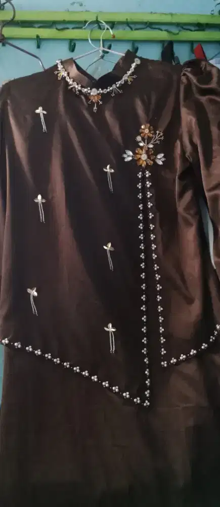 Terima Jasa menghias gaun, kebaya, dll
