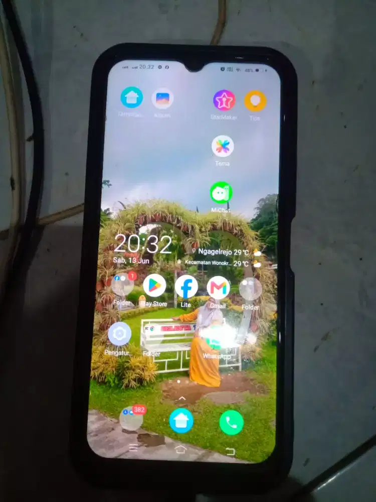 Di cari HP Android normal