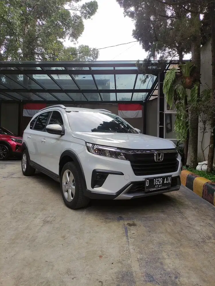 Honda BRV E at 2022 putih pajak panjang