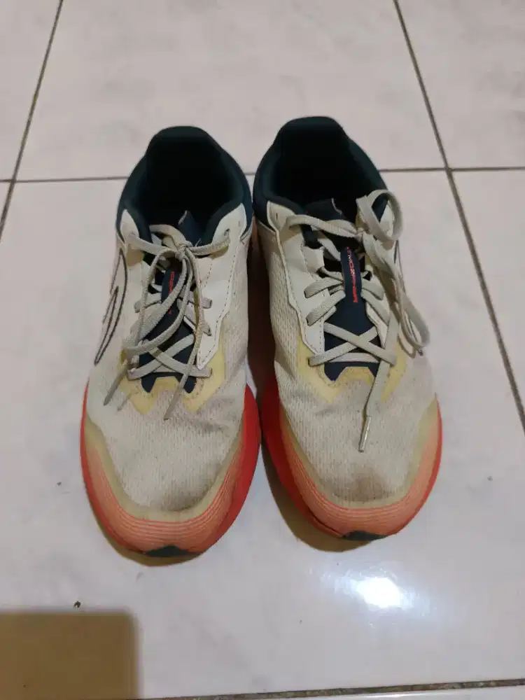 DIJUAL SEPATU RUNNING SPECS ATMOZPHYR