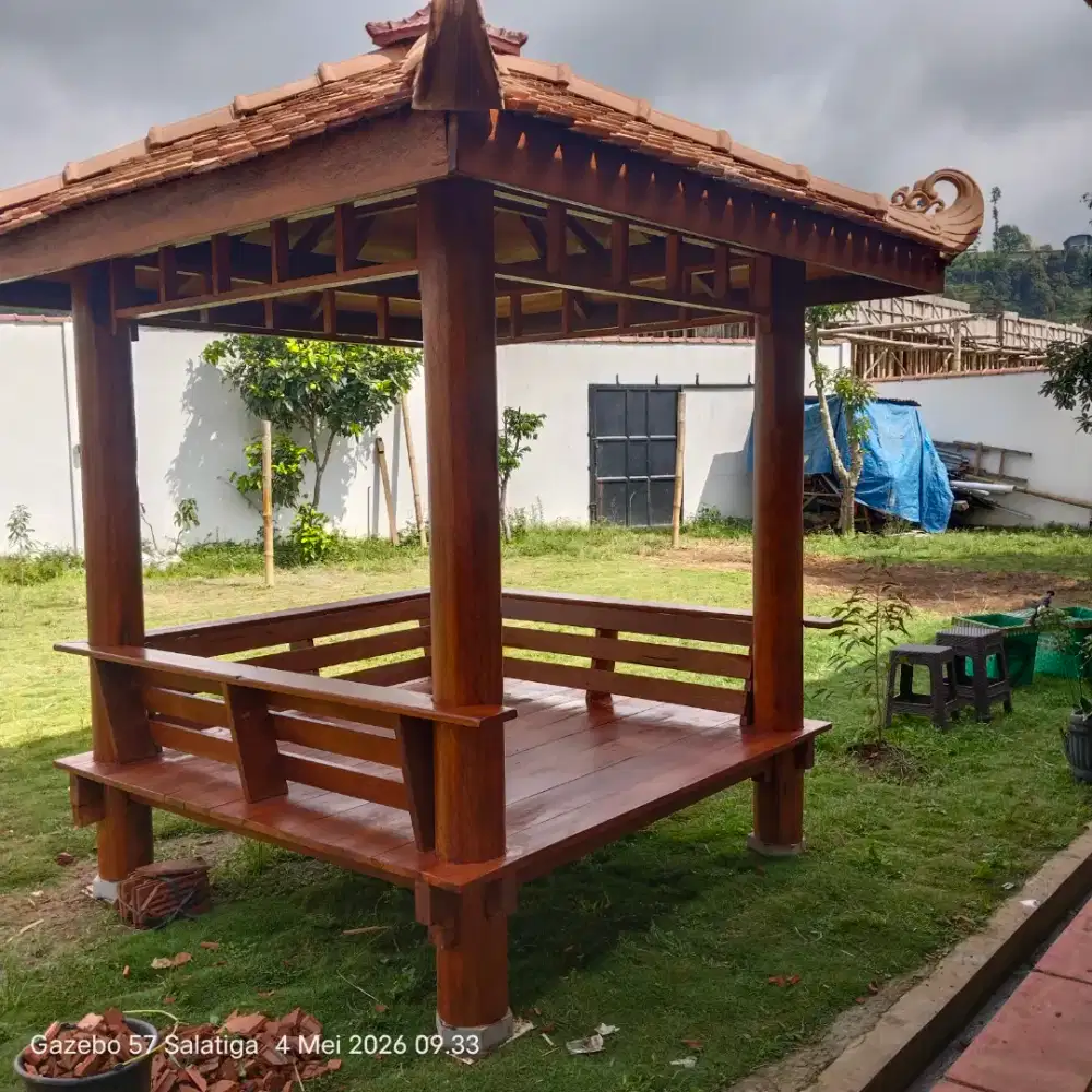 Gazebo Kayu Kelapa