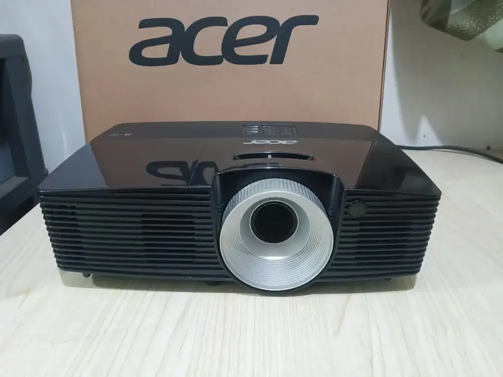 Proyektor acer x1283
