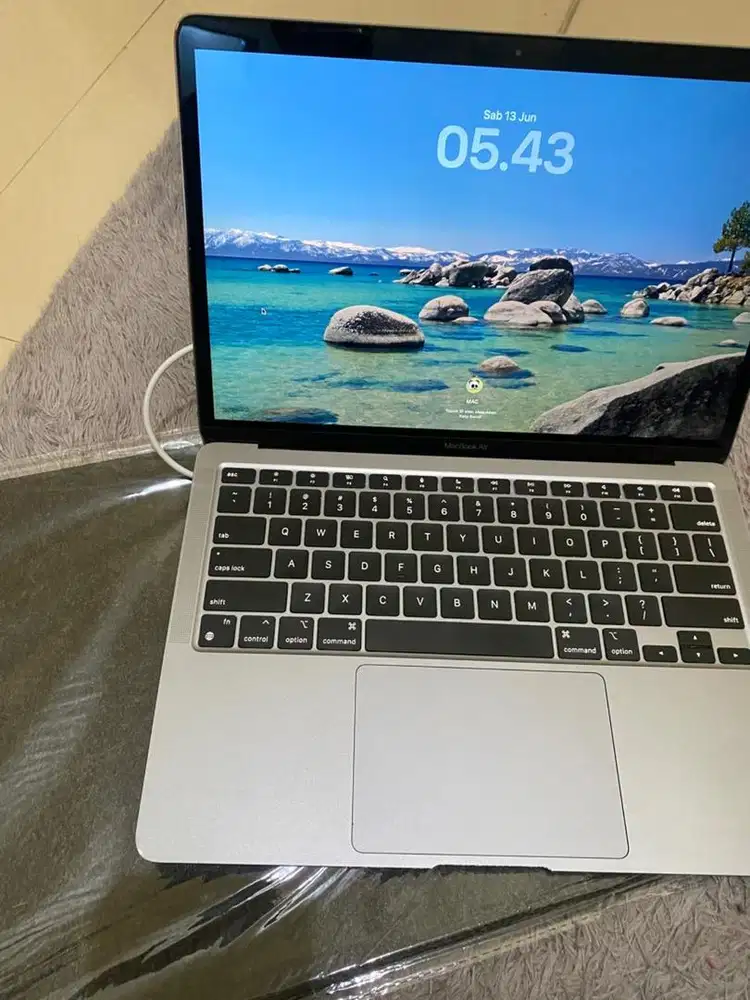 Macbook air M1 2020
