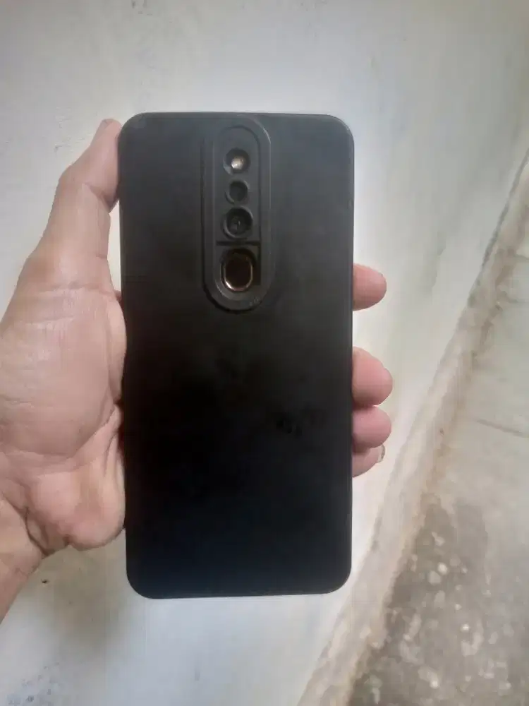 Oppo f11 pro,ram 4/64