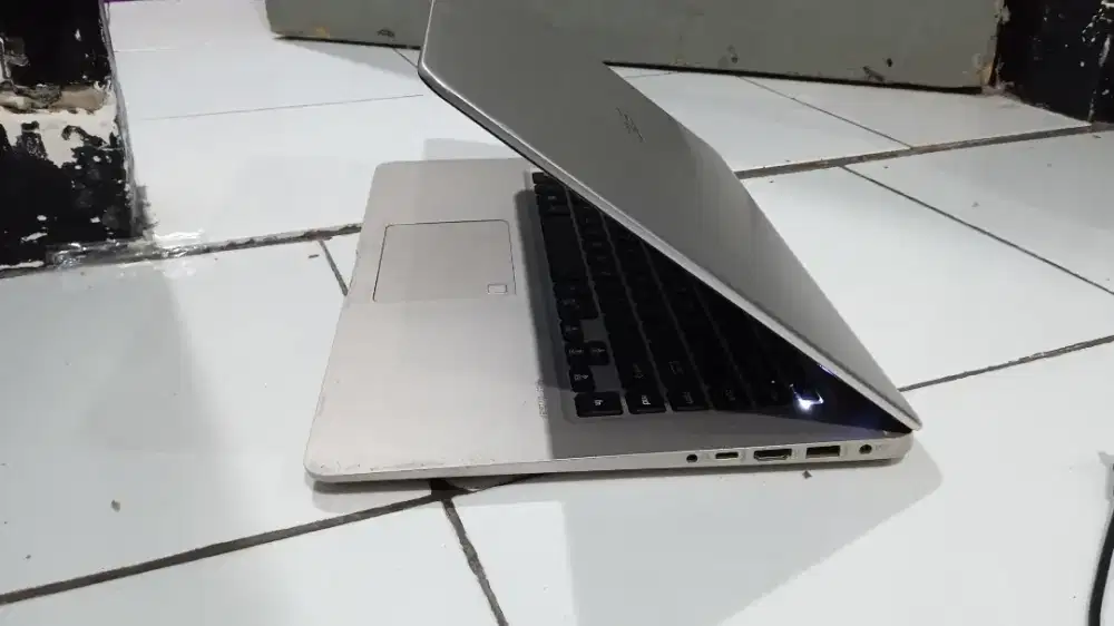 Asus x510UQR invidia