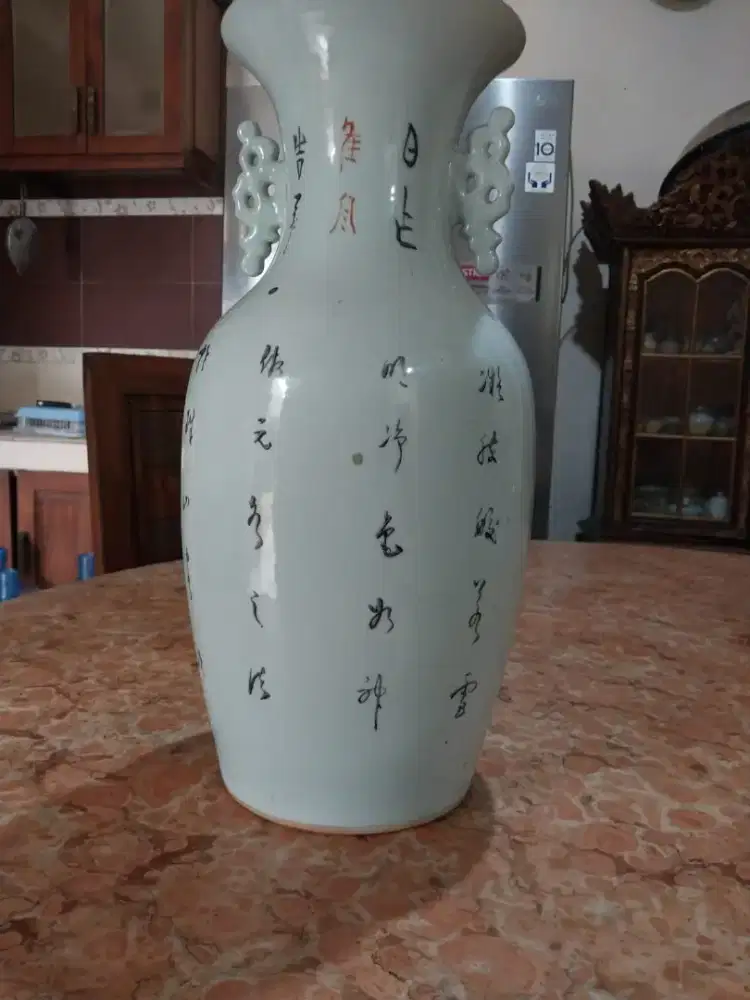 vas atau pot bunga