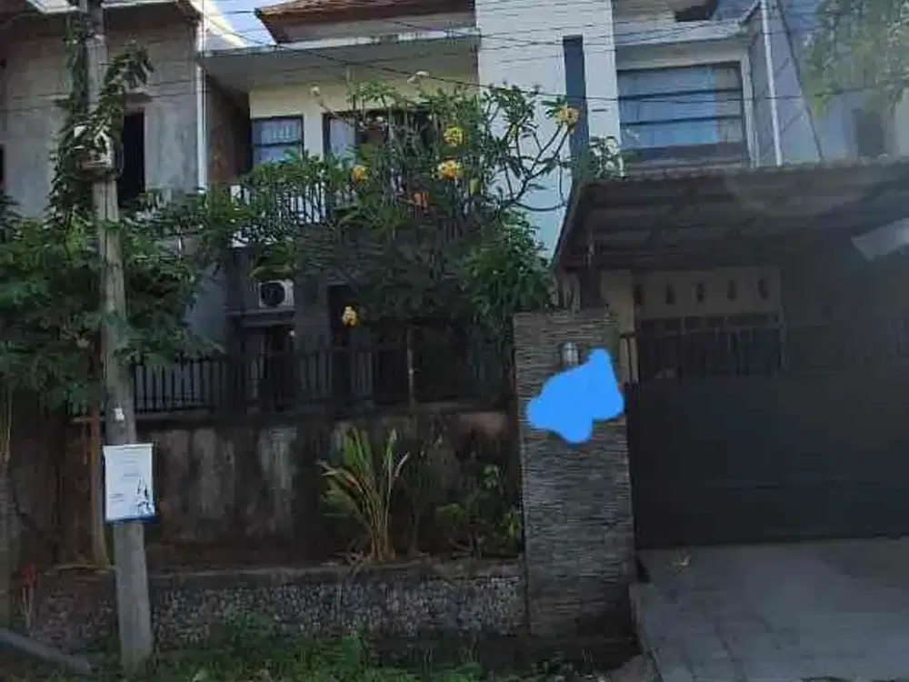 Di jual rumah lantai 2
Lokasi di jln pemuda renon denpasar