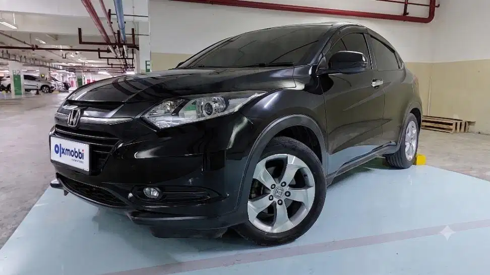 TDP 10 JT Honda HR-V 1.5 E Bensin-AT Hitam 2016