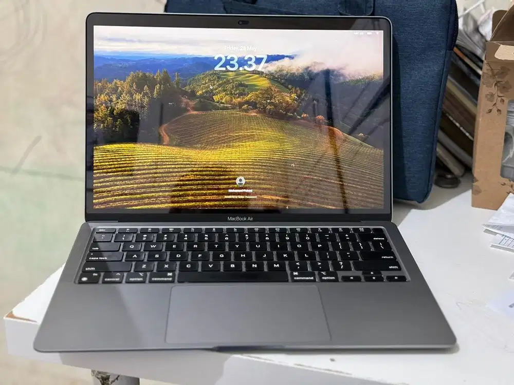 Macbook Air M1 256 SSD ( Grey )