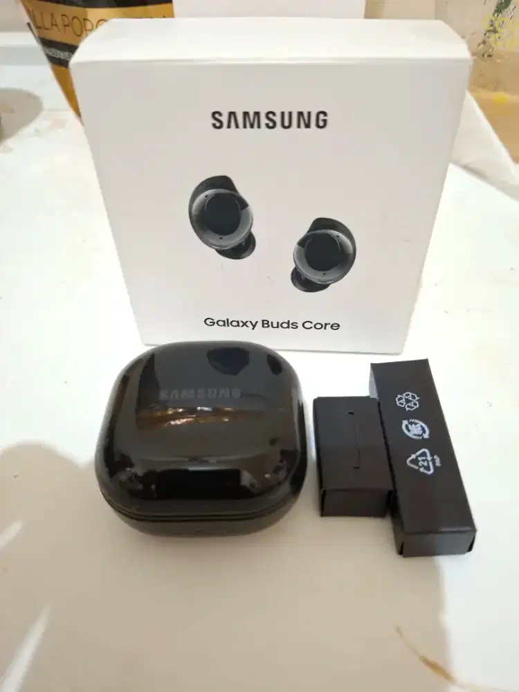 Earphon samsung galaxy buds core pemakaian sendiri