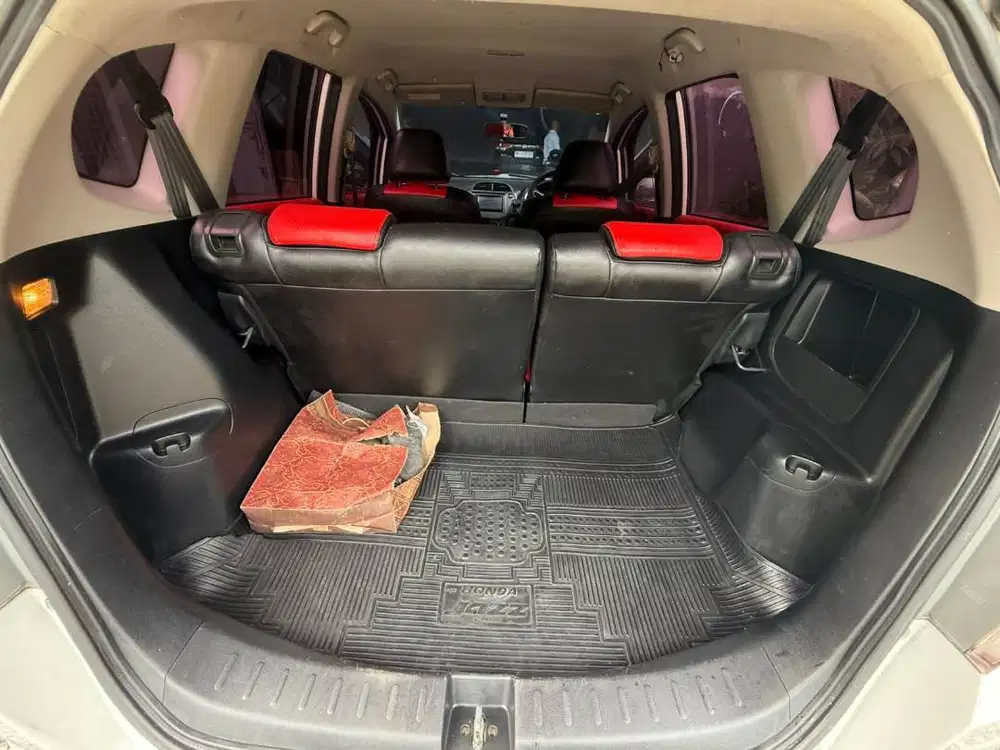 Jual jazz 2013 milik pribadi, dijual krna mau pindah kota