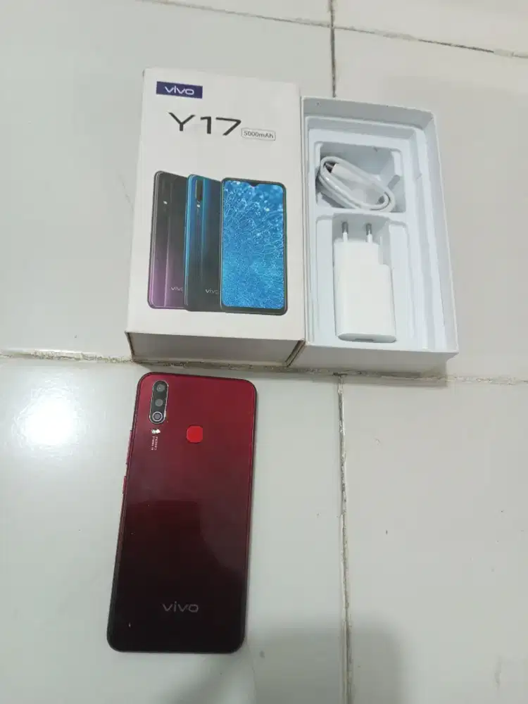 VIVO Y17 Ram 8GB fulset (warna merah)
