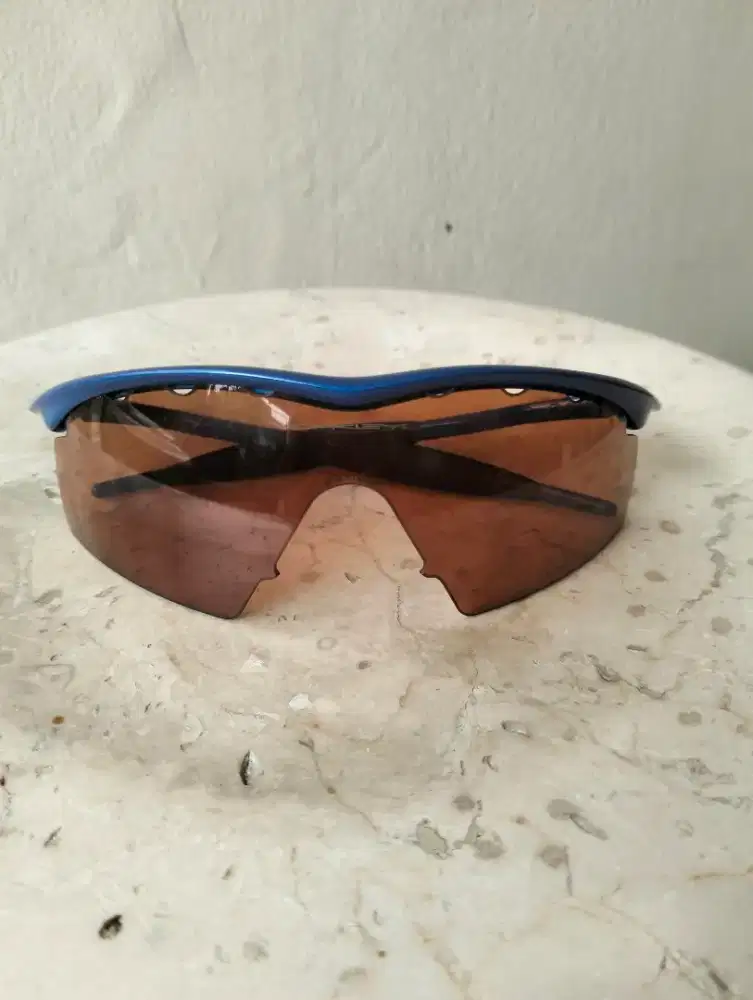Kacamata sport OAKLEY
