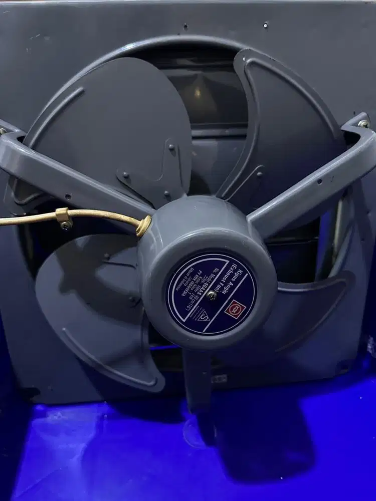 Exhaust fan dinding