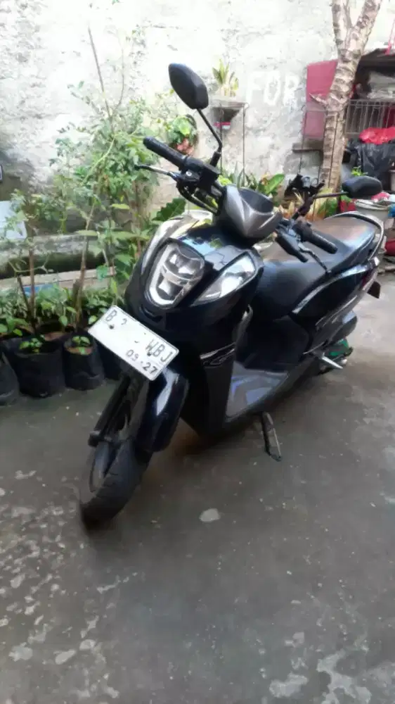Dijual motor Genio tahun 2022 harga masih bisa nego