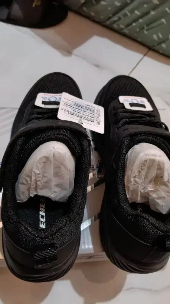 Sepatu anak laki-laki Skechers