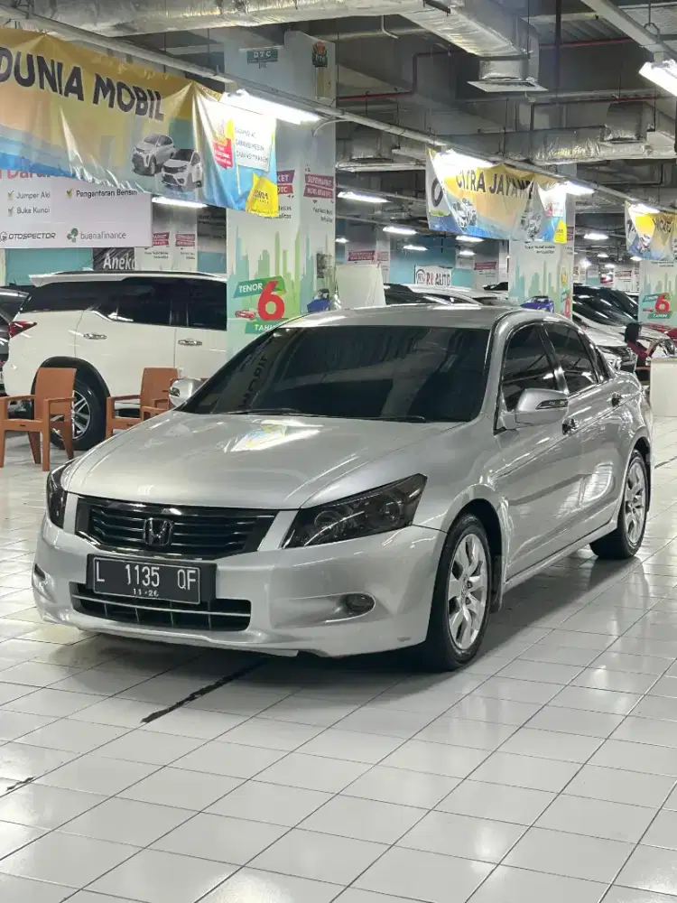 [KM: 100Rb] Honda Accord VTI-L 2.4 Silver 2010 Matic / AT ISTIMEWA !!