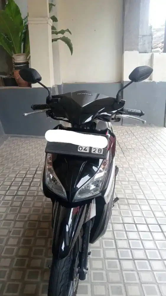 Honda Vario 110 CC Tahun 2018 putih hitam