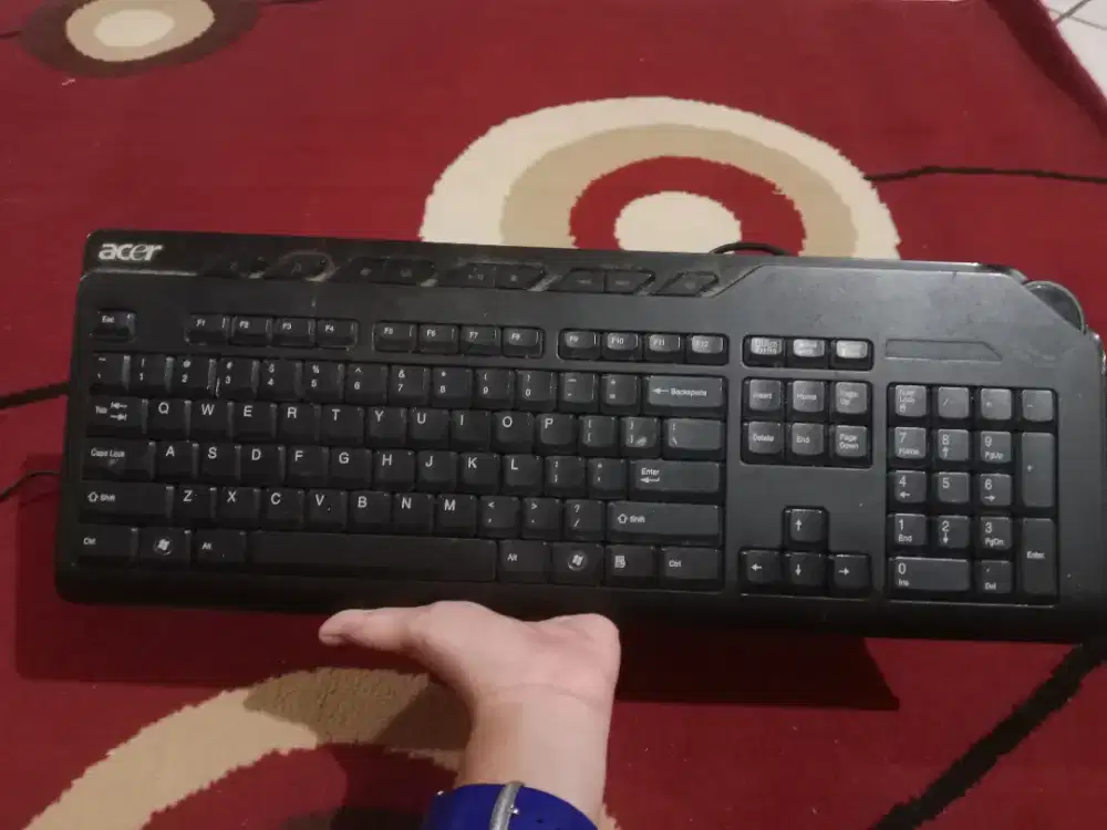 Keyboard acer masih bagus