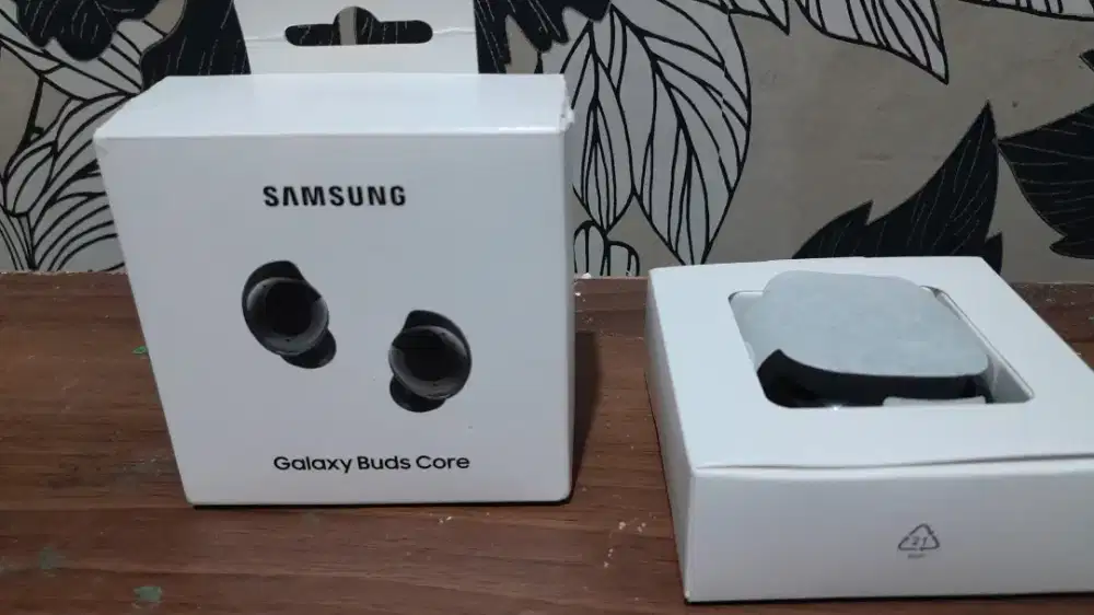 SAMSUNG GALAXY SAMSUNG GALAXY BUDS CORE 
MODEL : SM-R410