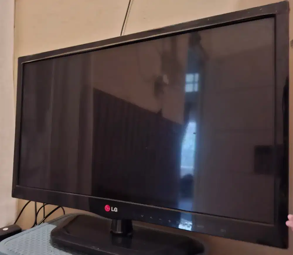 TV LG 14 inch hitam