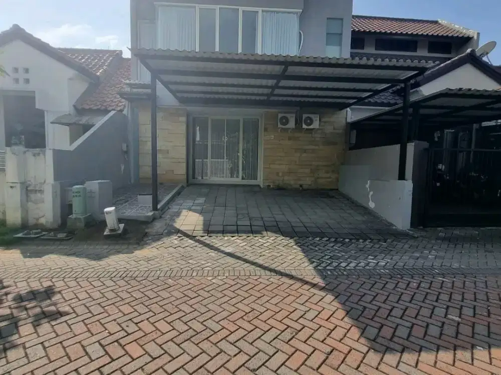 Disewakan Rumah Taman Puspa Raya 2LT Citraland Utama LT120 3KT Dekat Fresh Market Surabaya Barat