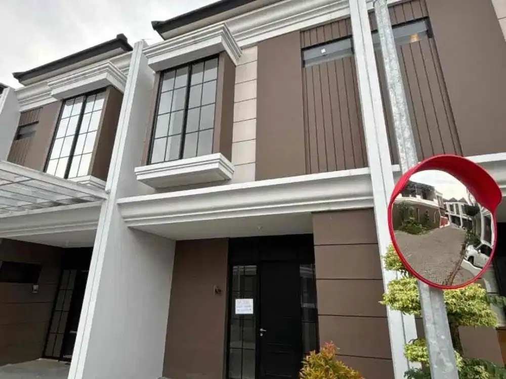 DIJUAL CEPAT Rumah Baru Gress di Regency One Eastpoint
Dekat Pakuwon City