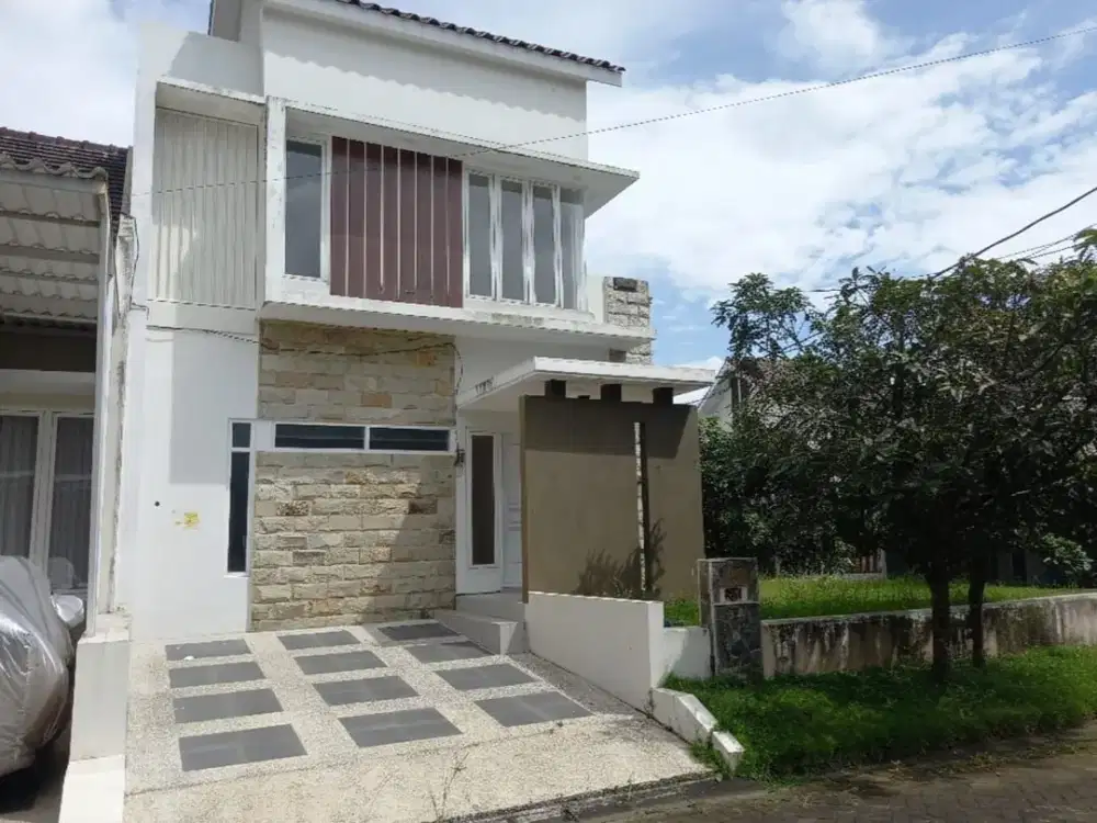 Rumah Strategis di Perumahan Mountain Boulevard Wagir Malang