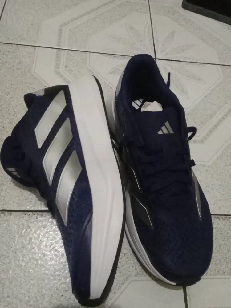 Sepatu Adidas No 42 Running