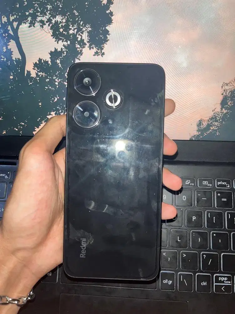 WTS Handphone Redmi 13